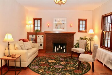 262 Whitehall Rd, Albany, NY 12209 - photo 2