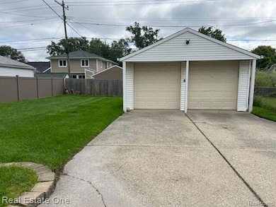 1828 Thomas Ave, Berkley, MI 48072 - photo 3