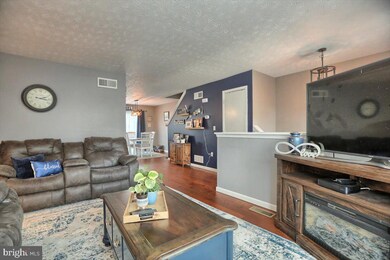 291 Lincoln Ave, Harrisburg, PA 17111 - photo 5