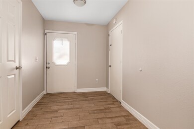 3904 Spring Garden Dr, Pearland, TX 77584 - photo 4