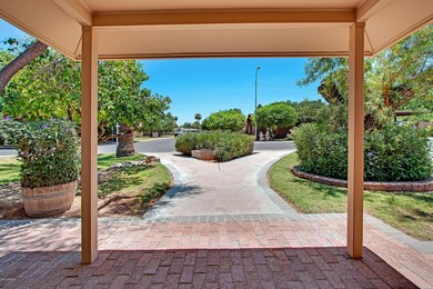 FrontPatio_2091