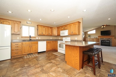 25218 482nd Ave, Garretson, SD 57030 - photo 4