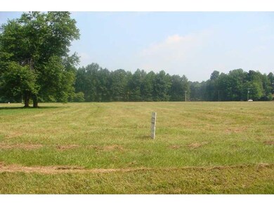 972 E Santee Dr, Greensburg, IN 47240 - photo 4