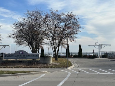 314 Center Ave unit 3, Sheboygan, WI 53081 - photo 2