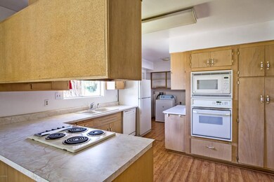 007_Kitchen