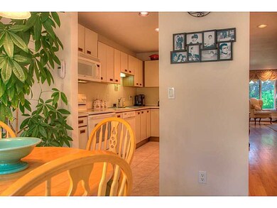 187 Laurel Ave unit 2, Providence, RI 02906 - photo 7