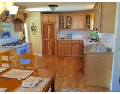 180 Berkeley Ave, Lowell, MA 01852 - photo 2