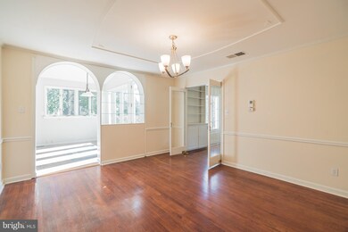 2425 Inglewood Ct, Falls Church, VA 22043 - photo 4