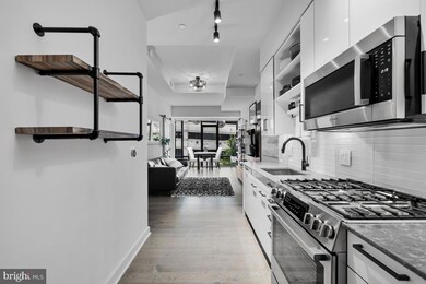 eNvy unit N207, Washington, DC 20024 - photo 2