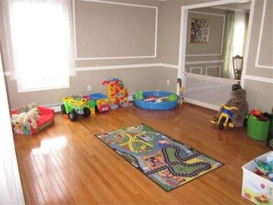 154 Monument St, Haverhill, MA 01832 - photo 5