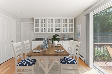 162608709779490_kitchen_dining_8