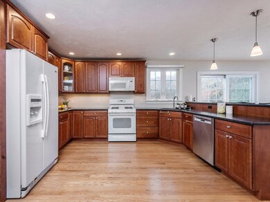 119 Brintnal Dr, Rutland, MA 01543 - photo 4