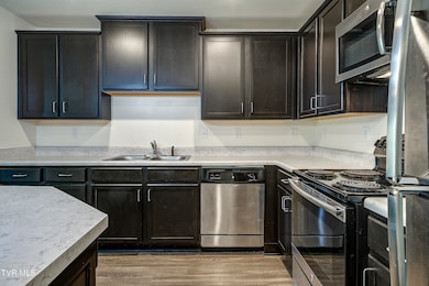 2300 Enterprise Place unit 20-204, Kingsport, TN 37660 - photo 6