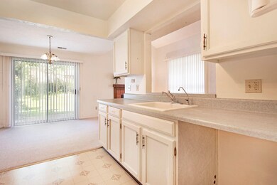 18139 Crownhill Dr, South Bend, IN 46637 - photo 6