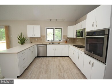 27 Hereford Dr, Princeton Junction, NJ 08550 - photo 5