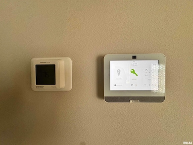 709 E Bear Dr, Tiffin, IA 52340 - photo 6