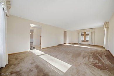 2955 Chaucer Dr NE, Canton, OH 44721 - photo 5