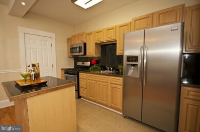 4115 Fairview Ave, Baltimore, MD 21216 - photo 4