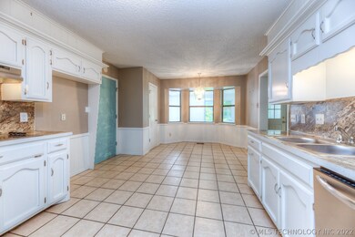 3109 S Chestnut Ave, Broken Arrow, OK 74012 - photo 6