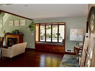 29588 Feather Way, Gold Beach, OR 97444 - photo 6