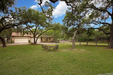 26009 Oak Nest Ln, San Antonio, TX 78255 - photo 3