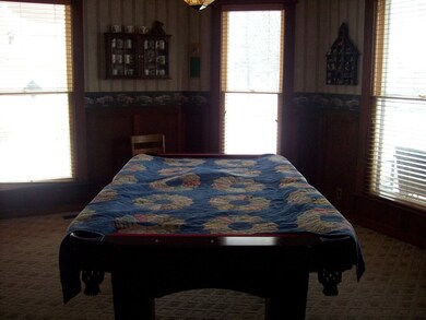 540 N Main St, Linton, IN 47441 - photo 5