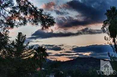 4384 Pampas Rd, Woodland Hills, CA 91364 - photo 2