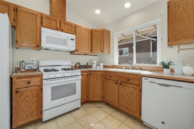 1926 112th St SW, Everett, WA 98204 - photo 7