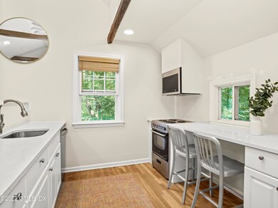 470 June Rd unit Studio, Stamford, CT 06903 - photo 4