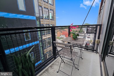 Octave 1320 unit 804, Silver Spring, MD 20910 - photo 4