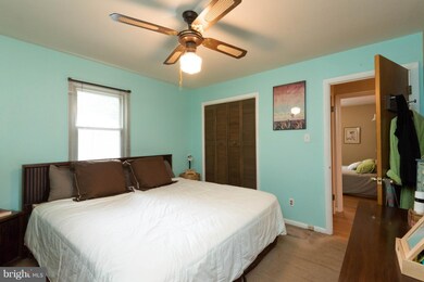 323 Edgemere Dr, Annapolis, MD 21403 - photo 5