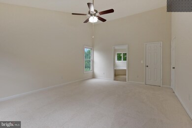 16037 Hayes Ln, Woodbridge, VA 22191 - photo 6