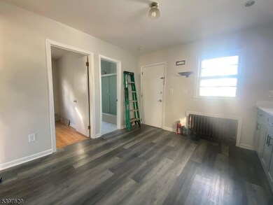 26 E 2nd St, Clifton, NJ 07011 - photo 4