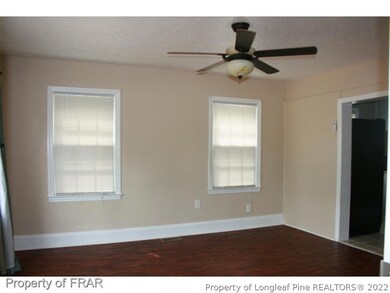 402 Roxie Ave, Fayetteville, NC 28304 - photo 4