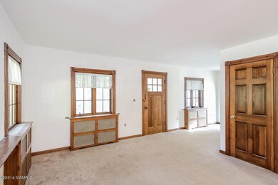 008-Living_Room-1280360-mls