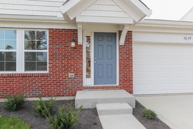 003_Front Entrance (1280x853)