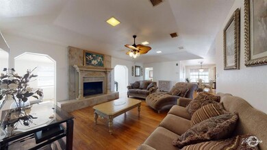 3305 Douglas Ave, Midland, TX 79703 - photo 3