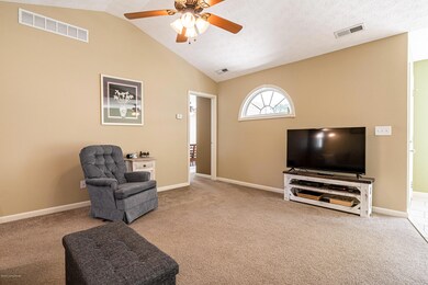 5918 E Manslick Rd, Louisville, KY 40219 - photo 6