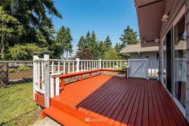 1811 N 204th Place, Shoreline, WA 98133 - photo 3
