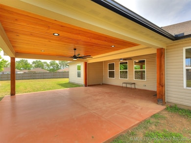 Gorgeous wood plank ceiling.