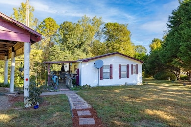 3829 N Jenkins Bridge Rd, Westminster, SC 29693 - photo 2