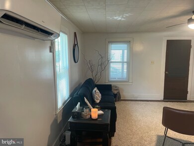 405 W 7th St, Laurel, DE 19956 - photo 5