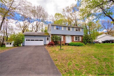 956 Douglas Ct, Schenectady, NY 12309 - photo 2