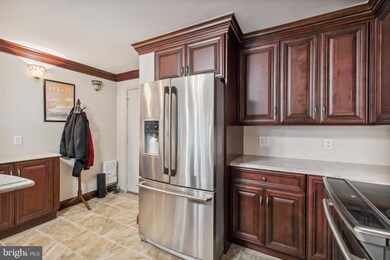 19 Rock Hill Rd unit 3B, Bala Cynwyd, PA 19004 - photo 2