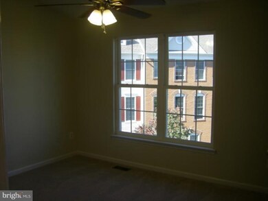 42814 Longworth Terrace unit 36E, Chantilly, VA 20152 - photo 4