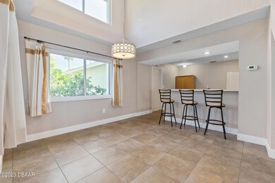4LakeForestCt.N-12
