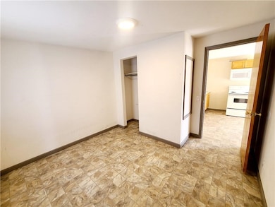 309 E Hackberry St unit B, Mathis, TX 78368 - photo 3