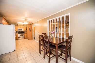Dining/Kitchen
