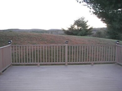 22 W Hill Dr, Westminster, MA 01473 - photo 3