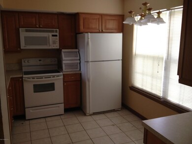 2480 Townsquare Dr, Jacksonville, FL 32216 - photo 4